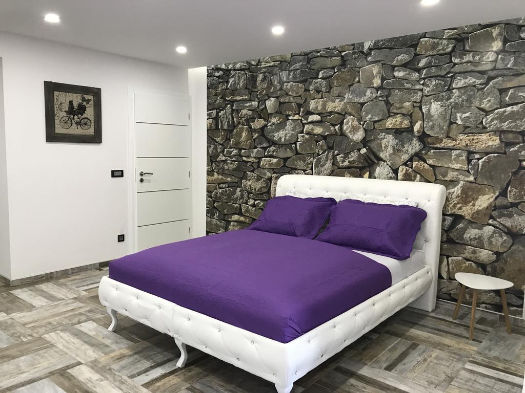 Apartment Ajla トゥズラ エクステリア 写真