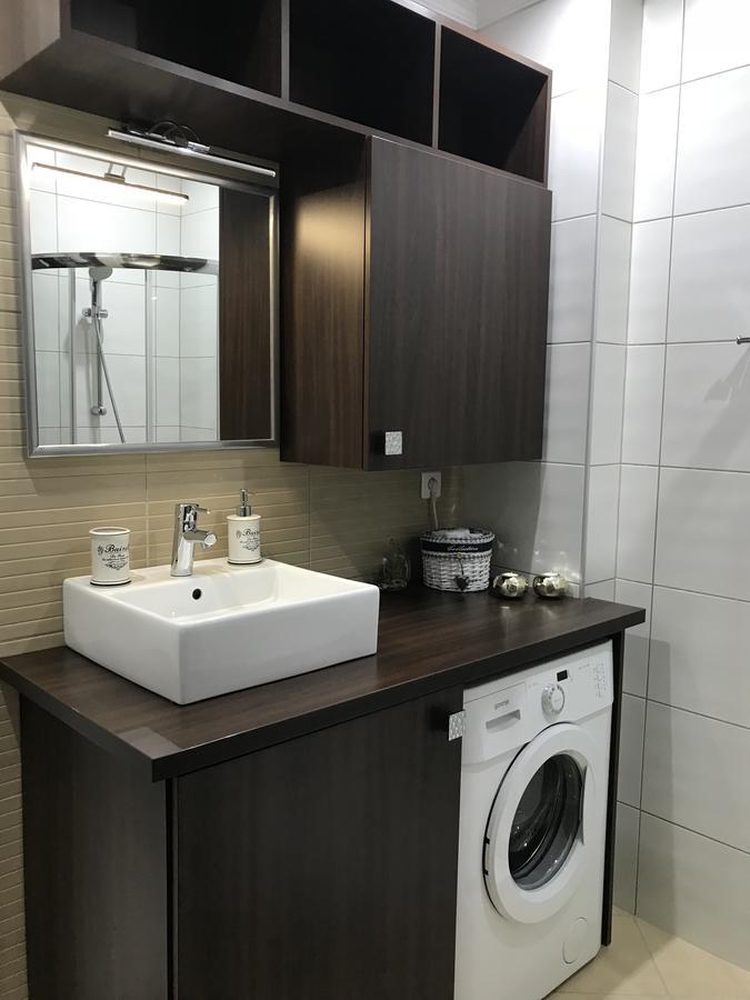 Apartment Ajla トゥズラ エクステリア 写真