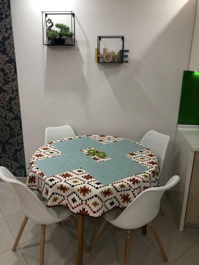 Apartment Ajla トゥズラ エクステリア 写真